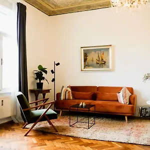  Apartment Stilvolles In Zentraler Lage